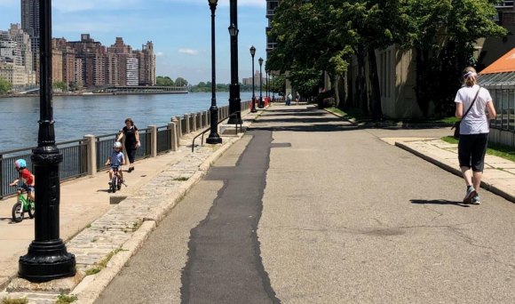 Hey, RIOC! Let's do something about the bikes while there's time. When traffic is light, we find a way to share, but this is a weekday morning. Weekends are much different.